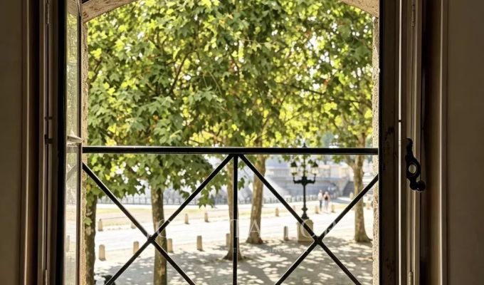 Продажа Апартаменты Bordeaux