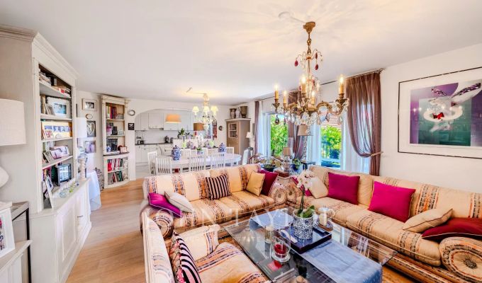 Продажа Апартаменты Longirod