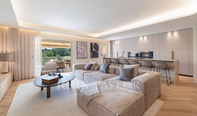 Продажа Апартаменты Mandelieu-la-Napoule