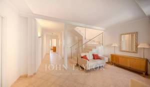 Продажа Апартаменты Montreux