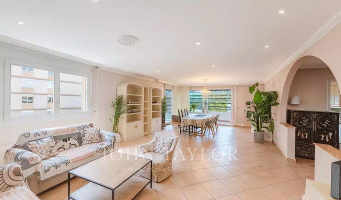 Продажа Апартаменты Montreux