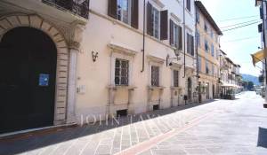 Продажа Апартаменты Pietrasanta