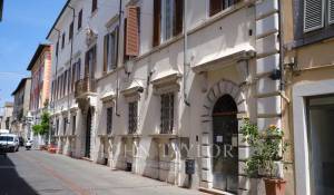 Продажа Апартаменты Pietrasanta