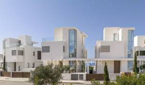 Продажа Апартаменты-вилла Paphos