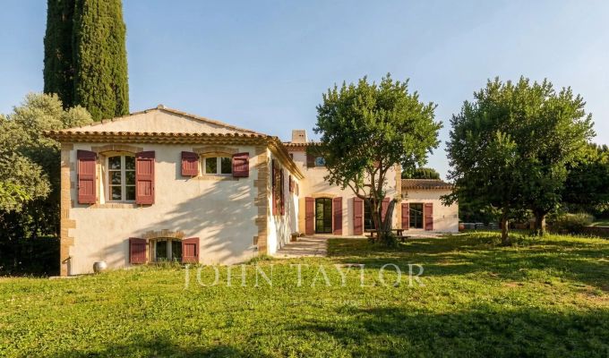 Продажа Бастид, типичный южный дом Aix-en-Provence