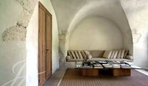 Продажа Бастид, типичный южный дом Bonnieux