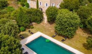 Продажа Бастид, типичный южный дом Bonnieux