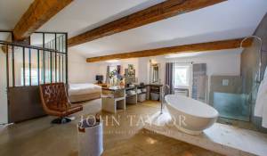 Продажа Бастид, типичный южный дом Bonnieux