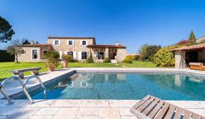 Продажа Бастид, типичный южный дом Gordes