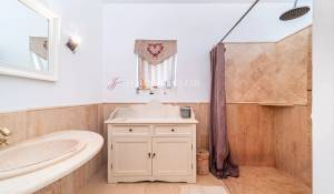 Продажа Бастид, типичный южный дом Gordes