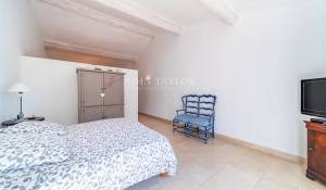 Продажа Бастид, типичный южный дом Gordes
