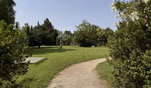 Продажа Бастид, типичный южный дом L'Isle-sur-la-Sorgue