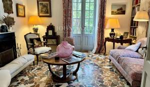 Продажа Бастид, типичный южный дом L'Isle-sur-la-Sorgue