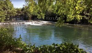Продажа Бастид, типичный южный дом L'Isle-sur-la-Sorgue