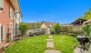 Продажа Деревенский дом Essertines-sur-Rolle