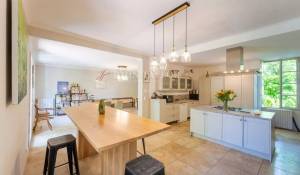 Продажа Деревенский дом La Tour-d'Aigues