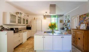 Продажа Деревенский дом La Tour-d'Aigues