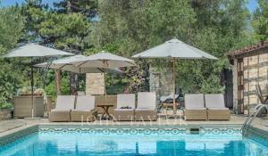 Продажа Дом Châteauneuf-Grasse