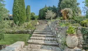 Продажа Дом Châteauneuf-Grasse