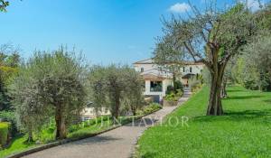 Продажа Дом Châteauneuf-Grasse