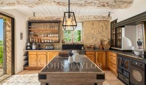 Продажа Дом Châteauneuf-Grasse