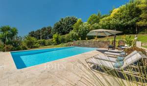 Продажа Дом Châteauneuf-Grasse