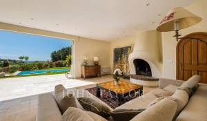 Продажа Дом Châteauneuf-Grasse