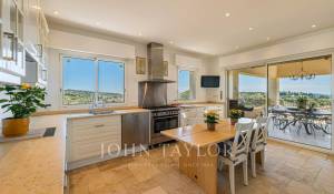 Продажа Дом Châteauneuf-Grasse