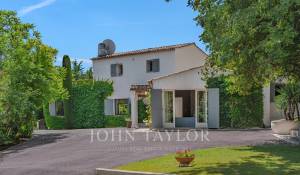 Продажа Дом Châteauneuf-Grasse