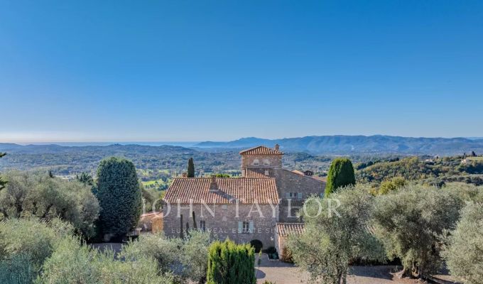 Продажа Дом Châteauneuf-Grasse