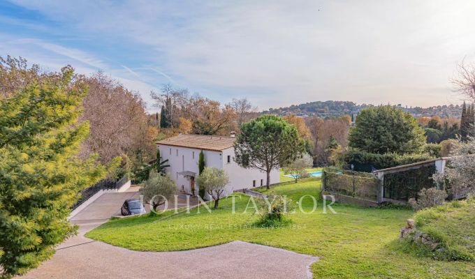 Продажа Дом Châteauneuf-Grasse
