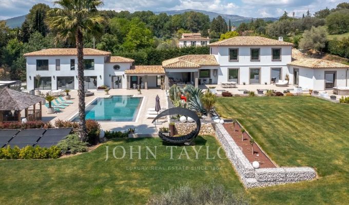 Продажа Дом Châteauneuf-Grasse