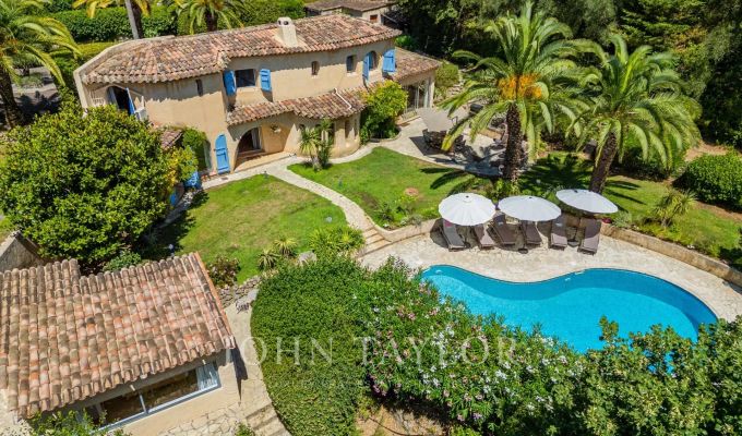 Продажа Дом Châteauneuf-Grasse