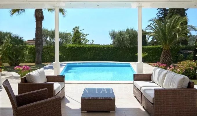 Продажа Дом Châteauneuf-Grasse