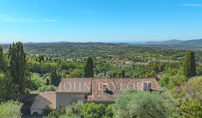 Продажа Дом Châteauneuf-Grasse