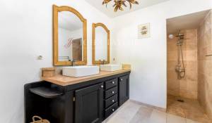 Продажа Дом L'Isle-sur-la-Sorgue