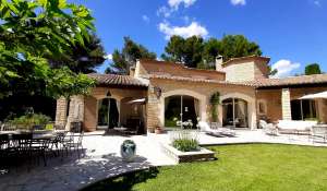Продажа Дом Les Baux-de-Provence