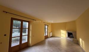 Продажа Дом Ménerbes