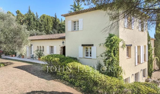 Продажа Дом Peymeinade