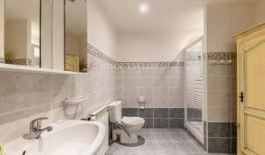 Продажа Ферма Saint-Saturnin-lès-Apt