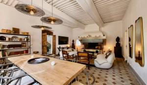 Продажа Городской особняк L'Isle-sur-la-Sorgue