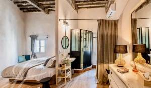 Продажа Городской особняк L'Isle-sur-la-Sorgue