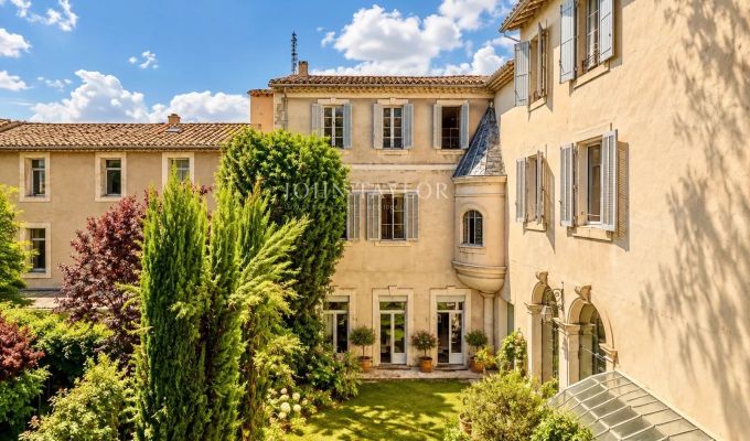 Продажа Городской особняк L'Isle-sur-la-Sorgue