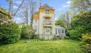 Продажа Городской особняк Montreux