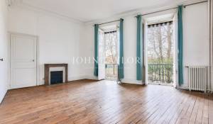 Продажа Городской особняк Versailles