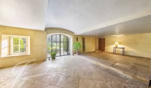 Продажа Конно-спортивный комплекс Barbentane