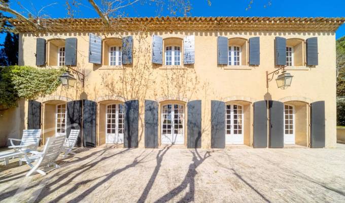 Продажа Мас, типичный южный дом Aix-en-Provence