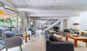 Продажа Мас, типичный южный дом L'Isle-sur-la-Sorgue