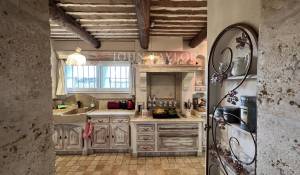 Продажа Мас, типичный южный дом L'Isle-sur-la-Sorgue