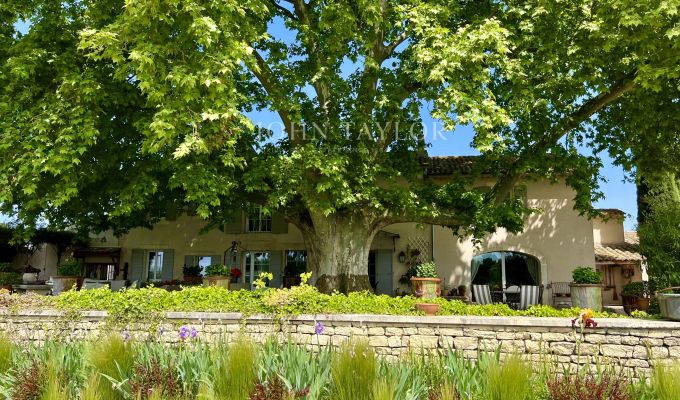 Продажа Мас, типичный южный дом L'Isle-sur-la-Sorgue